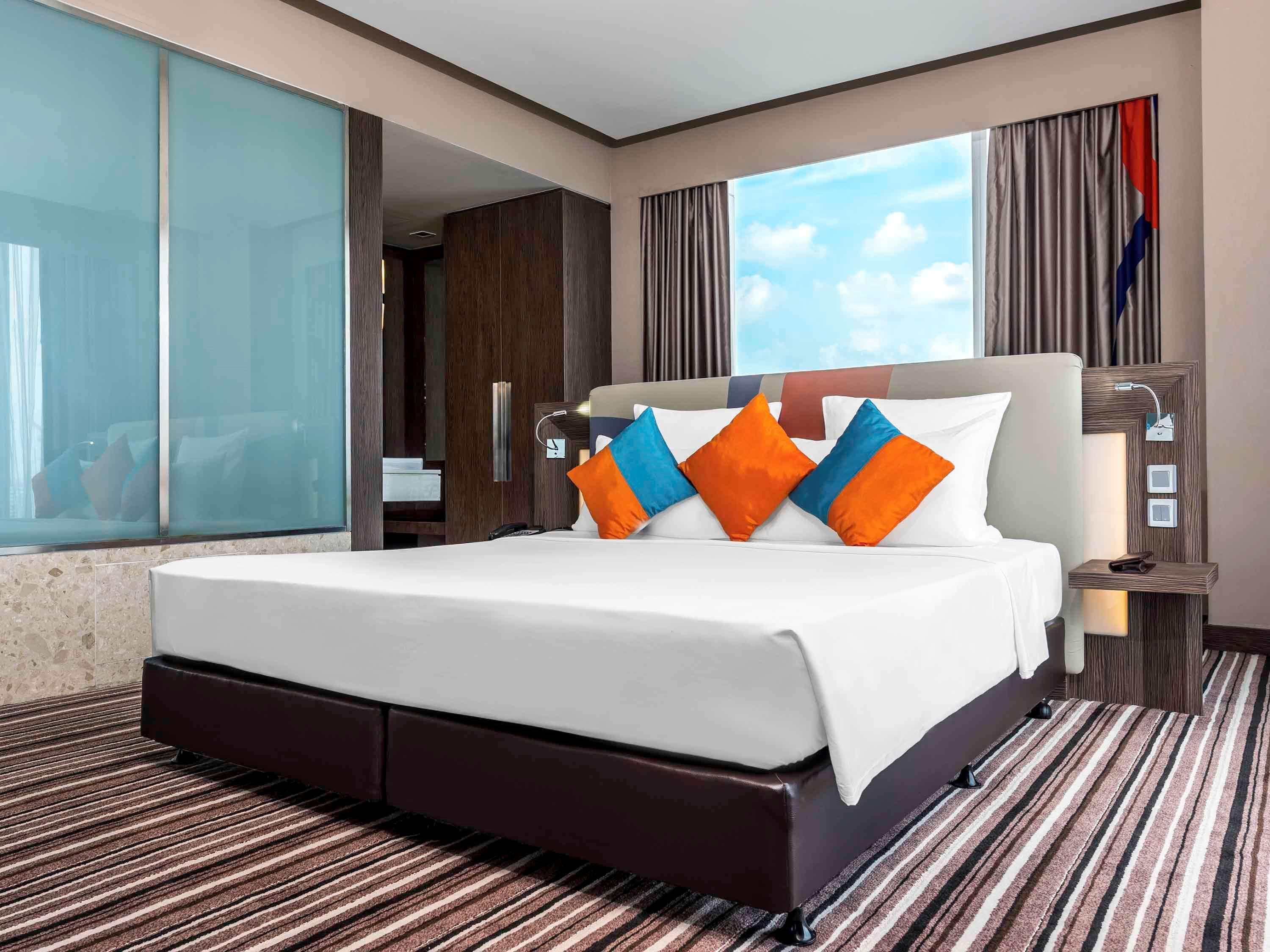 Novotel Bangkok Impact Нонтабури Екстериор снимка