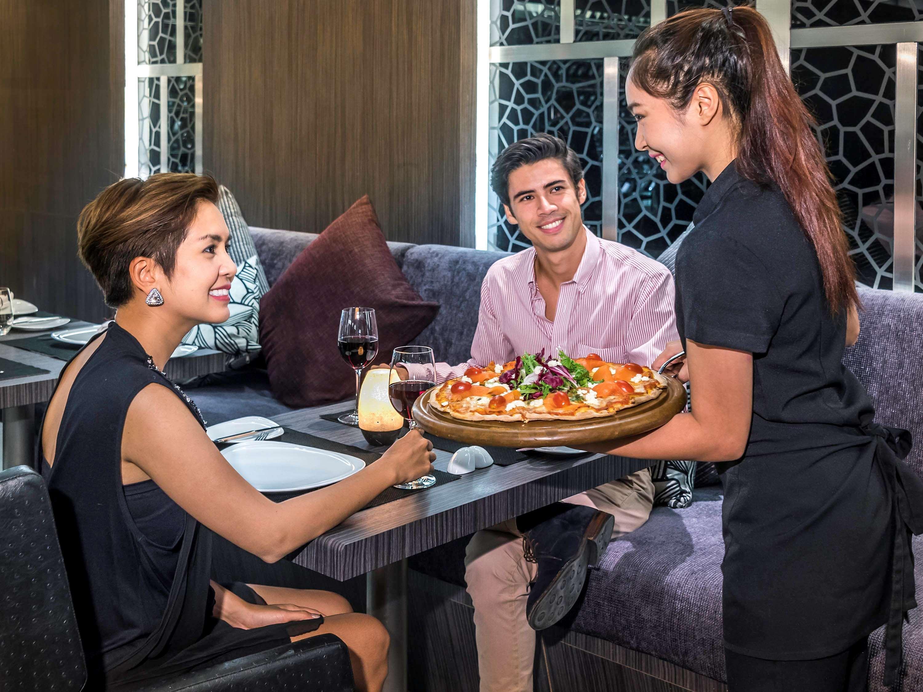 Novotel Bangkok Impact Нонтабури Екстериор снимка
