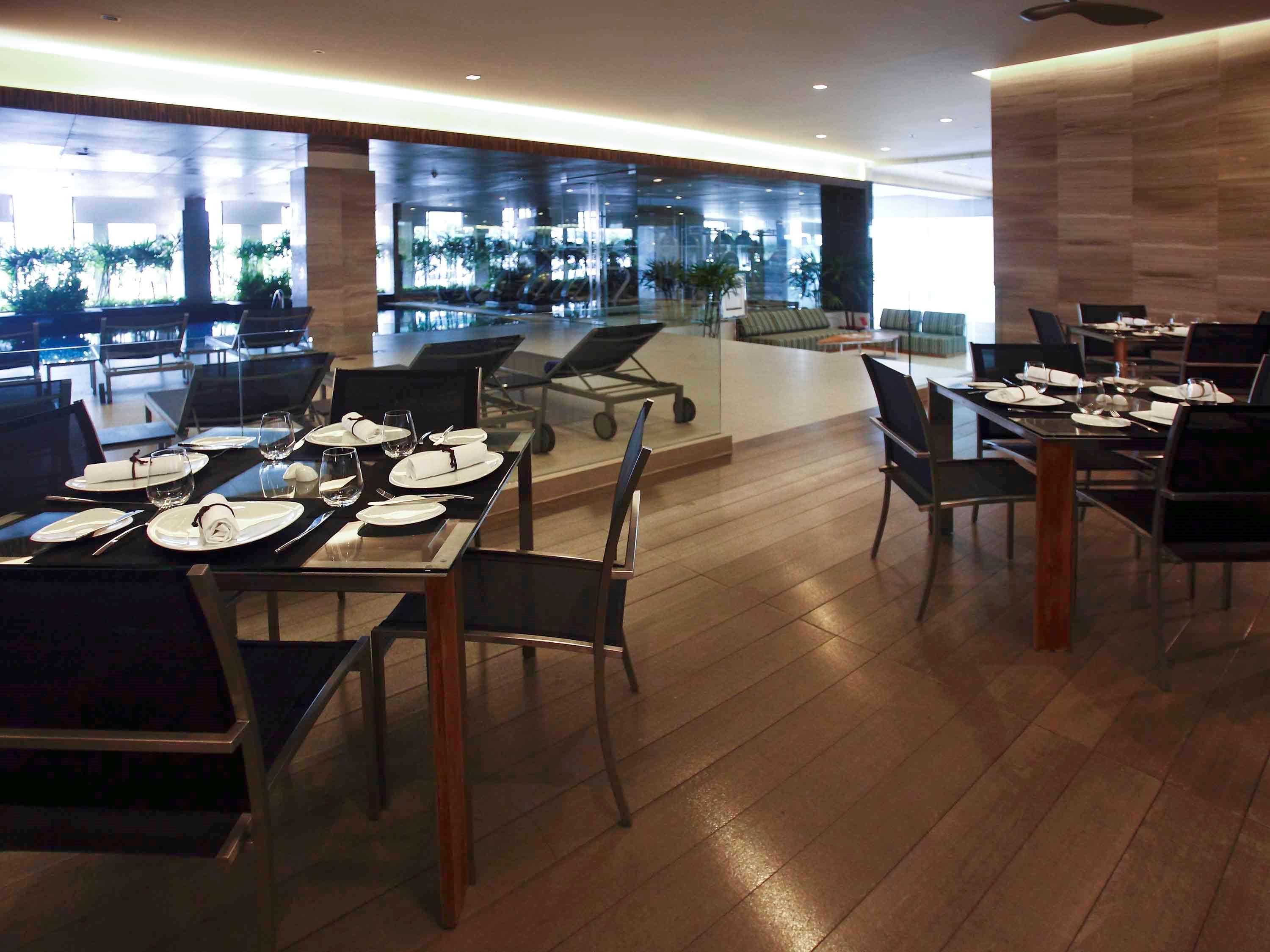Novotel Bangkok Impact Нонтабури Екстериор снимка