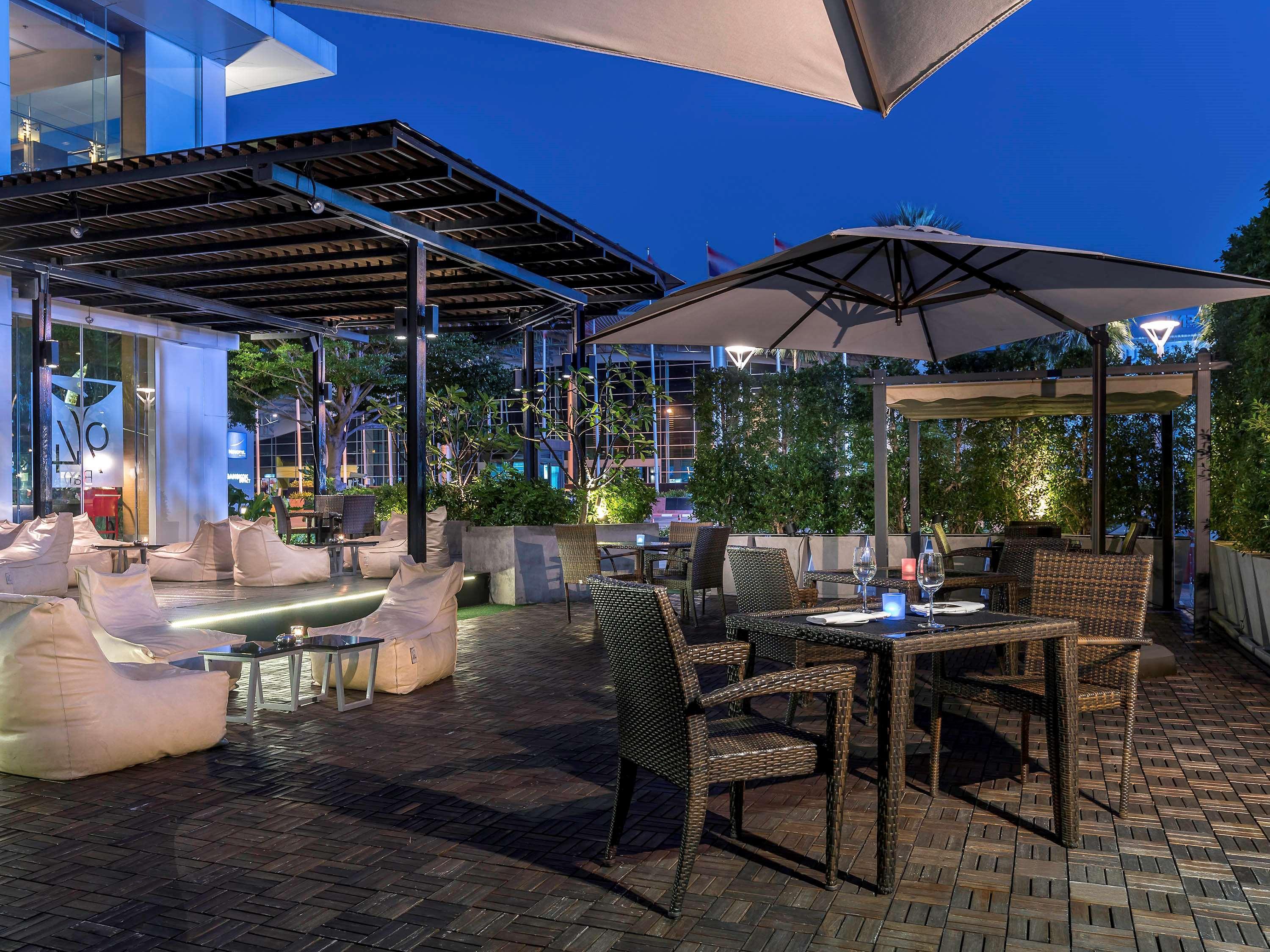 Novotel Bangkok Impact Нонтабури Екстериор снимка