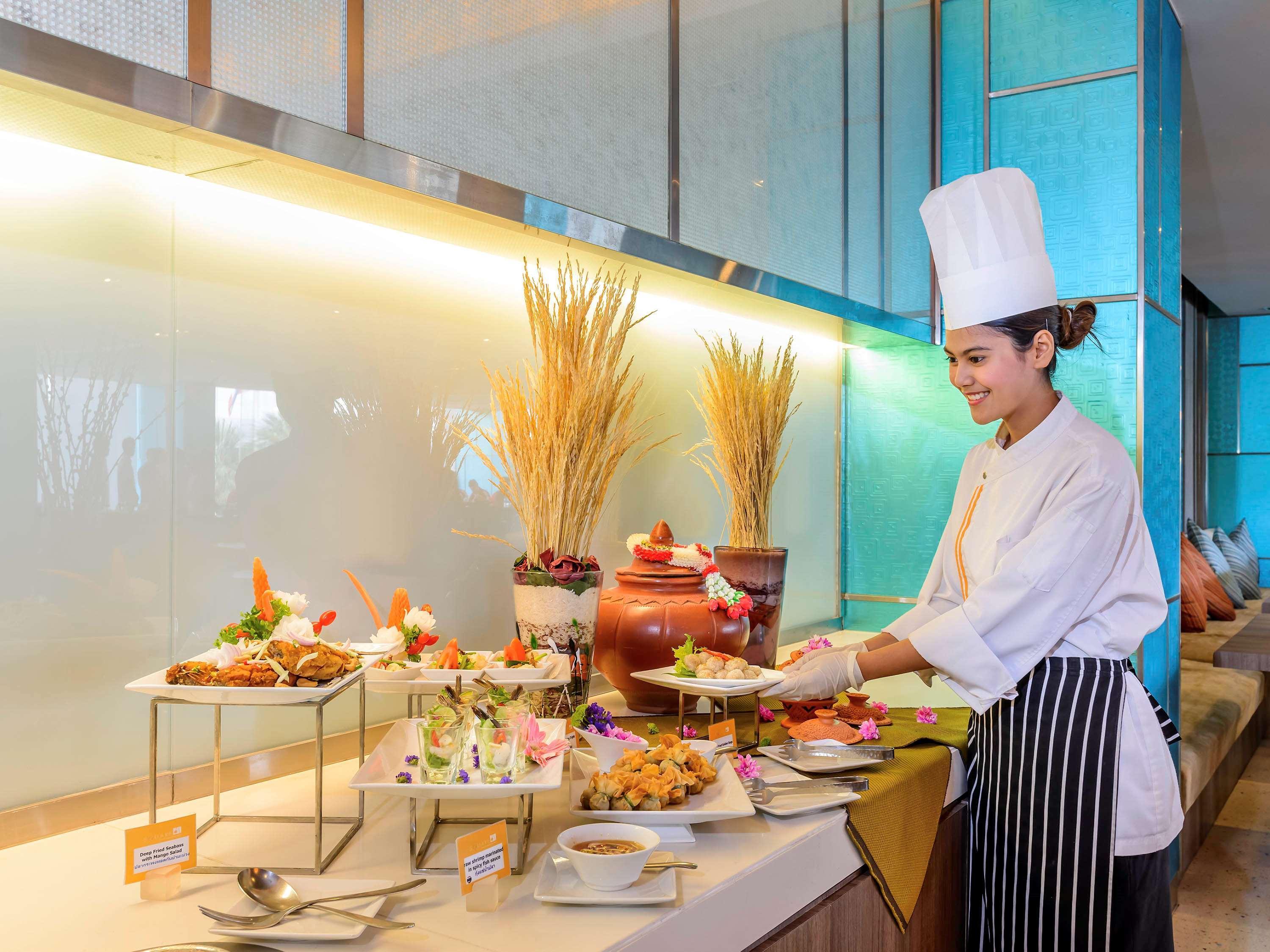 Novotel Bangkok Impact Нонтабури Екстериор снимка