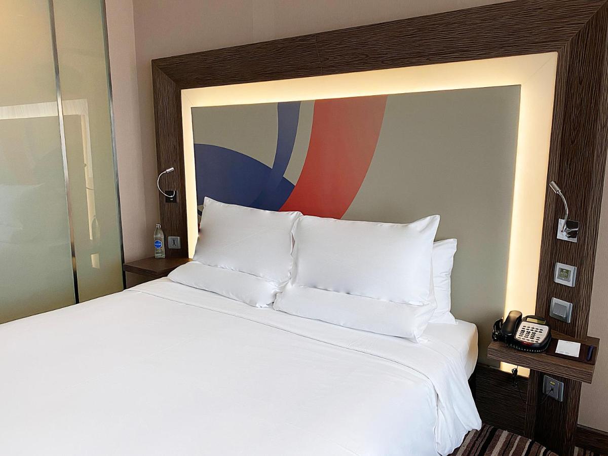 Novotel Bangkok Impact Нонтабури Екстериор снимка