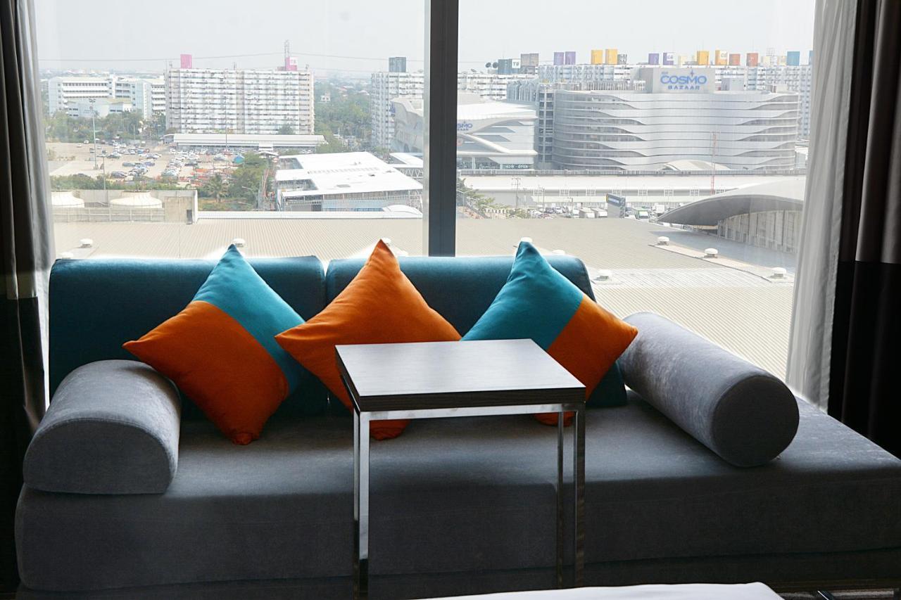 Novotel Bangkok Impact Нонтабури Екстериор снимка