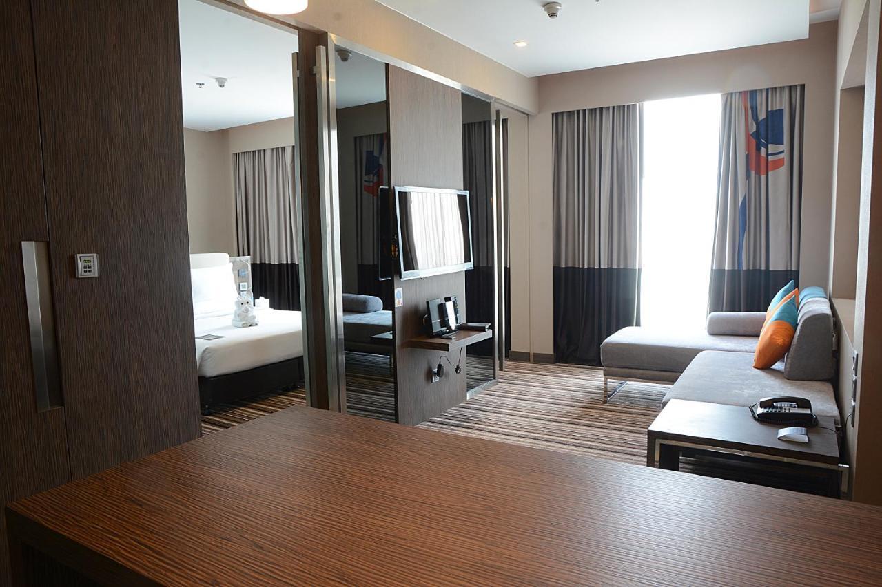 Novotel Bangkok Impact Нонтабури Екстериор снимка